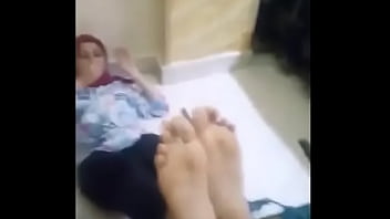 Arab girl had her feet caned in falaka at school