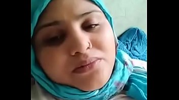 video call from indian aunty to i. boyfriend 1