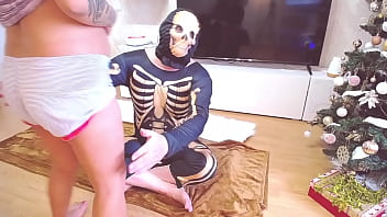 Skeleton licking big boobs pregnant teen wet pussy